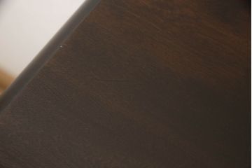 中古　美品　松本民芸家具　A型ドレッサー　クラシカルなデザインがおしゃれなサイドボード(収納棚、戸棚、サイドキャビネット、引き出し、ドレッシングチェスト)(定価約48万)(R-063195)