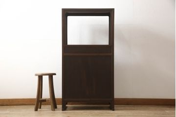 中古　美品　松本民芸家具　132型　和モダンなお部屋づくりにおすすめの朝鮮棚(茶棚、飾り棚、戸棚、収納棚)(定価約55万円)(R-063196)