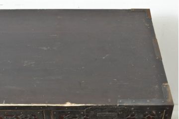 和製アンティーク　総杉材　漆塗り　繊細なデザインの金具が美しい佐渡八幡箪笥(佐渡箪笥、和箪笥、衣装タンス、時代箪笥、整理箪笥、引き出し)(R-063199)