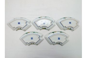  	明治期　九谷焼　二重角福　色絵　木に鳥文　変形皿5枚セット(共箱付き、和皿、和食器)(R-063205)