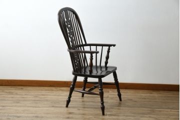 中古　松本民芸家具　#44A型　シックな色合いとクラシカルな佇まいが魅力のウィンザーチェア(ウインザーチェア、アームチェア、板座チェア、ダイニングチェア、椅子、イス)(定価約20万円)(R-063212)