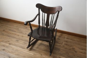 中古　松本民芸家具　#39A型ロッキングチェア　流れる曲線デザインとクラシカルな佇まいが美しいアームチェア(イス、椅子、板座チェア、揺り椅子)(定価約20万円)(R-063214)