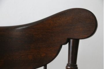 中古　松本民芸家具　#39A型ロッキングチェア　流れる曲線デザインとクラシカルな佇まいが美しいアームチェア(イス、椅子、板座チェア、揺り椅子)(定価約20万円)(R-063214)