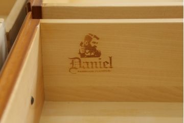 中古　美品　横浜クラシック家具　ダニエル(Daniel)　アーリーアメリカン　気品漂うライティングビューロー(ワークデスク、机、在宅ワーク、在宅用チェスト)(R-063219)
