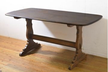 イギリスビンテージ　ERCOL(アーコール)　クラシカルな雰囲気漂うダイニングテーブル(4人掛け、6人掛け、食卓、ヴィンテージ)(R-063223)