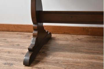 イギリスヴィンテージ　ERCOL(アーコール)　クラシカルな雰囲気漂うダイニングテーブル(4人掛け、6人掛け、食卓、ヴィンテージ)(R-063223)