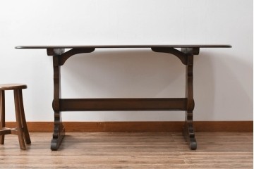 イギリスヴィンテージ　ERCOL(アーコール)　クラシカルな雰囲気漂うダイニングテーブル(4人掛け、6人掛け、食卓、ヴィンテージ)(R-063223)