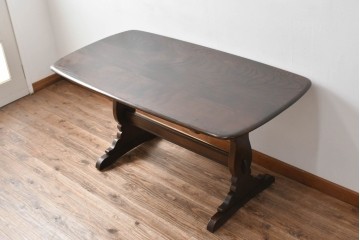 イギリスヴィンテージ　ERCOL(アーコール)　クラシカルな雰囲気漂うダイニングテーブル(4人掛け、6人掛け、食卓、ヴィンテージ)(R-063223)