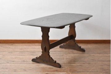 イギリスヴィンテージ　ERCOL(アーコール)　クラシカルな雰囲気漂うダイニングテーブル(4人掛け、6人掛け、食卓、ヴィンテージ)(R-063223)