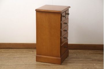 中古　横浜クラシック家具　ダニエル(Daniel)　丸みのある取っ手が可愛らしいサイドチェスト(脇机、小引き出し)(R-063224)