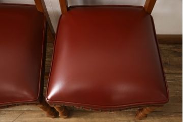 中古　美品　横浜クラシック家具　ダニエル(daniel)　ミッシェル　本革　クラシカルな雰囲気漂うデザインがおしゃれなレザーチェア2脚セット(ダイニングチェア、椅子、本革)(1脚定価約20万円)(R-063230)