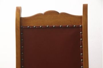 中古　美品　横浜クラシック家具　ダニエル(daniel)　ミッシェル　本革　クラシカルな雰囲気漂うデザインがおしゃれなレザーチェア2脚セット(ダイニングチェア、椅子、本革)(1脚定価約20万円)(R-063230)