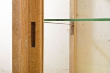 和製アンティーク　卓上　シンプルなデザインで取り入れやすい木枠ガラスケース(ショーケース、陳列棚、店舗什器、コレクションケース)(R-063233)