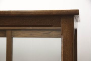 和製アンティーク　4枚引き戸が特徴的な脚付きガラスケース(ショーケース、飾り棚、陳列棚、店舗什器)(R-063235)