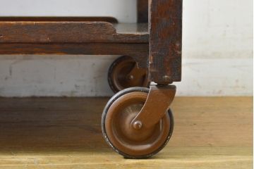 イギリスアンティーク　オーク材　クラシカルな佇まいが上品なキッチンワゴン(トロリー、キャスターワゴン)(R-063239)