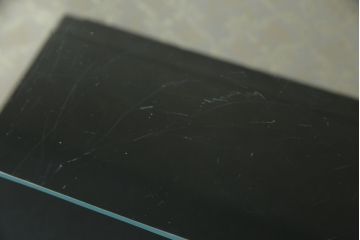 イギリスアンティーク　マホガニー材　クロウ&ボールの脚がクラシカルな雰囲気を高めるキャビネット(ショーケース、戸棚、収納棚、飾り棚、ガラスケース)(R-063249)