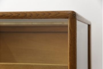 イギリスアンティーク　明るい色合いが魅力的なレトロな雰囲気漂うシャツケース(ショーケース、戸棚、陳列棚、店舗什器、ガラスケース)(R-063250)