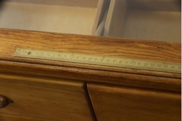 イギリスアンティーク　明るい色合いが魅力的なレトロな雰囲気漂うシャツケース(ショーケース、戸棚、陳列棚、店舗什器、ガラスケース)(R-063250)