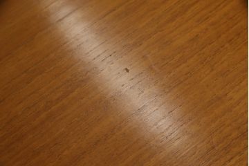 ビンテージ家具　希少!　チーク材　A.H McINTOSH(マッキントッシュ)　洗練されたデザインと機能性が魅力のサイドボード(ローボード、リビングボード、収納棚、戸棚)(R-063251)