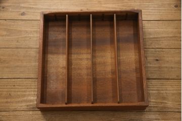 イギリスビンテージ　ERCOL(アーコール)　楡(ニレ)材　温もり溢れるキャスター付きサイドボード(収納棚、サイドキャビネット、リビングボード、ヴィンテージ)(R-063259)