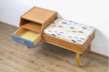 イギリスビンテージ　チーク材　お部屋のアクセントに!かわいらしい色づかいのテレフォンベンチ(サイドテーブル、コンソールテーブル、電話台、ヴィンテージ、引き出し、北欧風)(R-063260)