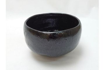 十代　大樋長左衛門　黒茶碗(大樋年郎作)　約13cm　4.3寸(共箱付き、和食器、茶道具、茶器、四寸三分)(R-063263)
