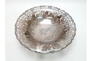 宮本商行　MIYAMOTO-SHOKO　純銀製　STERLINGSILVER　透飾貝脚　コンポート　540g　繊細な装飾がテーブルに華やぎをもたらす菓子器(皿)(R-063270)