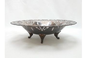 宮本商行　MIYAMOTO-SHOKO　純銀製　STERLINGSILVER　透飾貝脚　コンポート　540g　繊細な装飾がテーブルに華やぎをもたらす菓子器(皿)(R-063270)