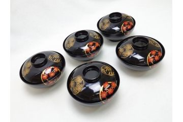 松竹梅文　蒔絵　木製　吸物椀5客セット(共箱付き、和食器、漆器、黒漆、お椀)(R-063273)