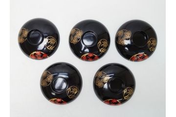 松竹梅文　蒔絵　木製　吸物椀5客セット(共箱付き、和食器、漆器、黒漆、お椀)(R-063273)