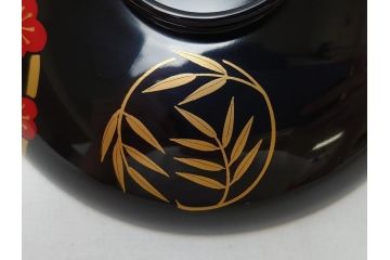 松竹梅文　蒔絵　木製　吸物椀5客セット(共箱付き、和食器、漆器、黒漆、お椀)(R-063273)