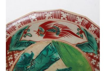 古犬山焼　麒麟　鳳凰文　6.2寸　約19cm　赤絵十八角皿(共箱付き、和食器、平皿、6寸2分)(R-063274)