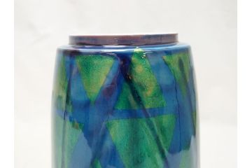 佐賀県指定重要無形文化財　釉裏金彩　小野珀子　繊細な技法が光る水指(共箱付き、花瓶、花入、花器)(R-063275)