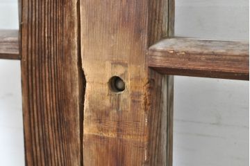 アンティーク建具　上手物!!　大正ロマン　腰板欅(ケヤキ)　どこか懐かしい雰囲気漂うガラス戸2枚セット(引き戸)(R-063282)