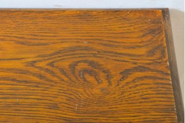 イギリスアンティーク　オーク材　螺旋を描いたようなデザインの脚が魅力的!!引き出し付きのサイドテーブル(エンドテーブル、ナイトテーブル、花台、飾り台)(R-063283)
