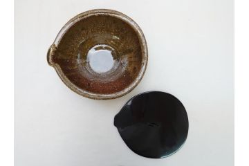 伊賀焼　谷本光生　水指(共箱付き、茶道具、和食器、水差、水器、片口)(R-063284)