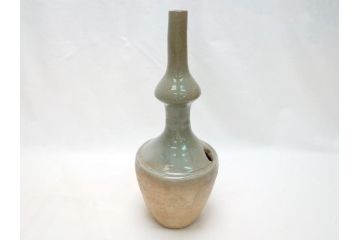 時代物　高麗青磁　一味違ったディスプレイが叶う花瓶(共箱付き、中国、李朝、花器、花生、陶磁器)(R-063286)