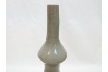 時代物　高麗青磁　一味違ったディスプレイが叶う花瓶(共箱付き、中国、李朝、花器、花生、陶磁器)(R-063286)