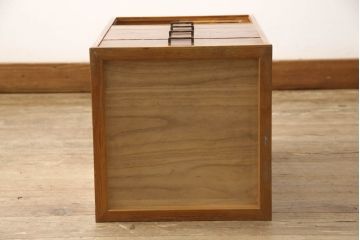 中古　高級指物家具　肥松(コエマツ、脂松、老松)　内部桐材　網代編みの引戸が目を引く小引き出し(小物収納、卓上収納)(R-063297)