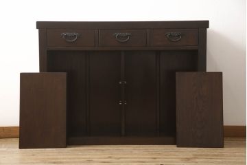 中古　美品　最高級　府中家具　松尾博昭 作　栗材　和の趣あふれる佇まいが魅力的な水屋箪笥サイドボード(食器棚、戸棚、収納棚、キャビネット)(R-063301)