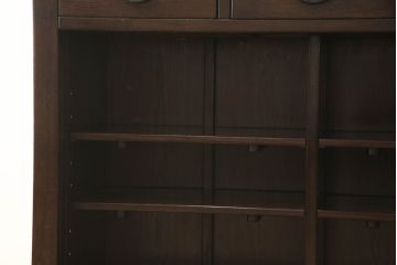 中古　美品　最高級　府中家具　松尾博昭 作　栗材　和の趣あふれる佇まいが魅力的な水屋箪笥サイドボード(食器棚、戸棚、収納棚、キャビネット)(R-063301)