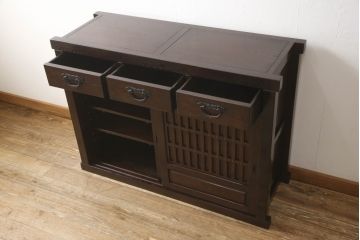 中古　美品　最高級　府中家具　松尾博昭 作　栗材　和の趣あふれる佇まいが魅力的な水屋箪笥サイドボード(食器棚、戸棚、収納棚、キャビネット)(R-063301)