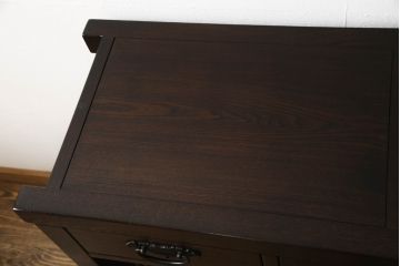 中古　美品　最高級　府中家具　松尾博昭 作　栗材　和の趣あふれる佇まいが魅力的な水屋箪笥サイドボード(食器棚、戸棚、収納棚、キャビネット)(R-063301)