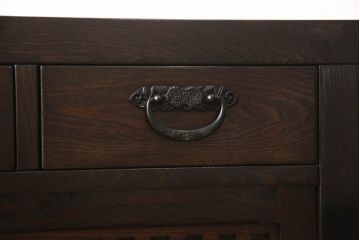 中古　美品　最高級　府中家具　松尾博昭 作　栗材　和の趣あふれる佇まいが魅力的な水屋箪笥サイドボード(食器棚、戸棚、収納棚、キャビネット)(R-063301)