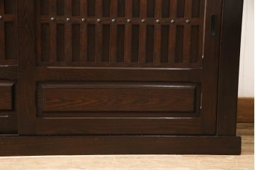 中古　美品　最高級　府中家具　松尾博昭 作　栗材　和の趣あふれる佇まいが魅力的な水屋箪笥サイドボード(食器棚、戸棚、収納棚、キャビネット)(R-063301)