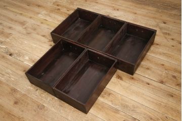 中古　美品　ニレ材　上質な和の空間づくりにおすすめの水屋箪笥サイドボード(サイドキャビネット、食器棚、収納棚、戸棚)(R-063302)