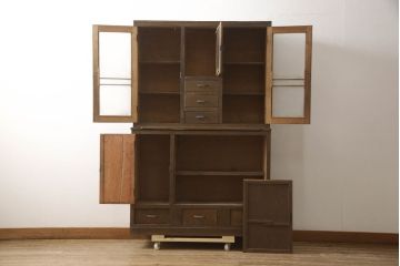和製アンティーク　ニレ材　レトロな佇まいの作業台付き食器棚(収納棚、戸棚、キャビネット)(R-063303)