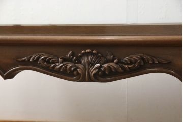 中古　イタリア高級家具　OAK社　繊細な手彫り彫刻が魅力のショーケース(ガラスケース、飾り棚、陳列棚、キャビネット、店舗什器)(定価約70万円)(R-063304)
