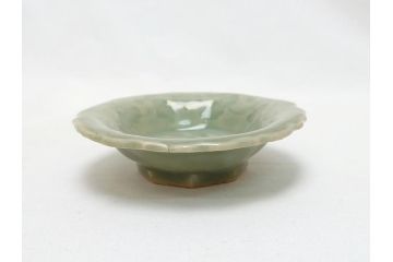江戸〜明治　三田青磁　三田焼　3.3寸　約10cm　小皿4客セット(和食器、輪花、和皿、3寸3分)(R-063311)
