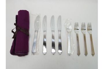 DENMARK(デンマーク)　GEORG　JENSEN(ジョージ・ジェンセン)　スターリングシルバー925　銀製　フォーク&ナイフ各4本(8本セット、食器、カトラリー)(R-063320)
